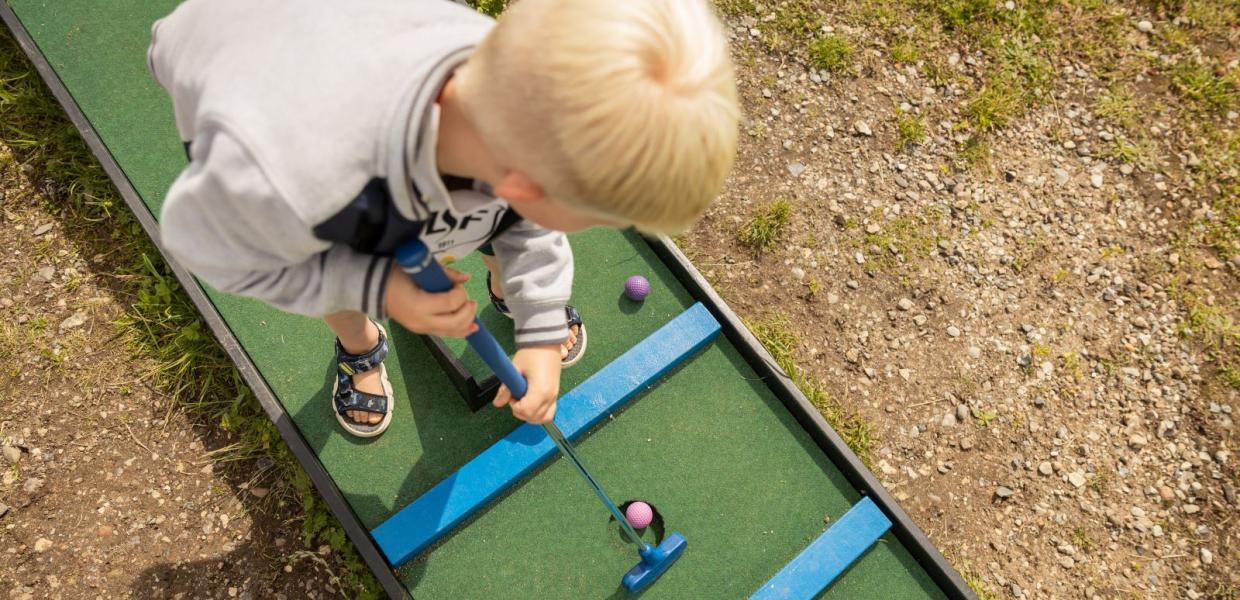 Prøv gratis minigolf i Kanalbyen