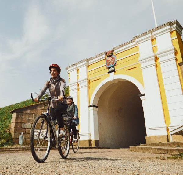 På cykel ved Prinsens Port