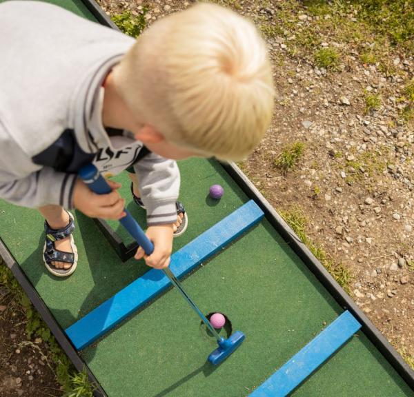 Prøv gratis minigolf i Kanalbyen