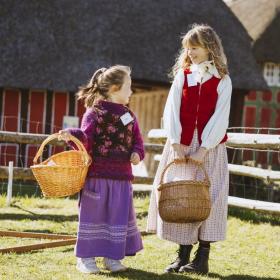 To piger til forår på Kringsminde