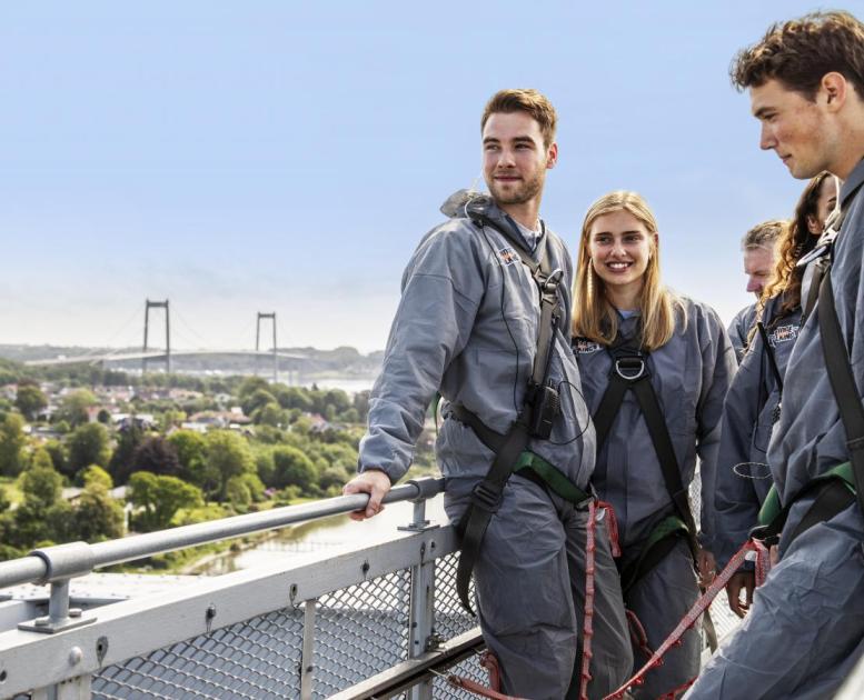 Bridgewalking